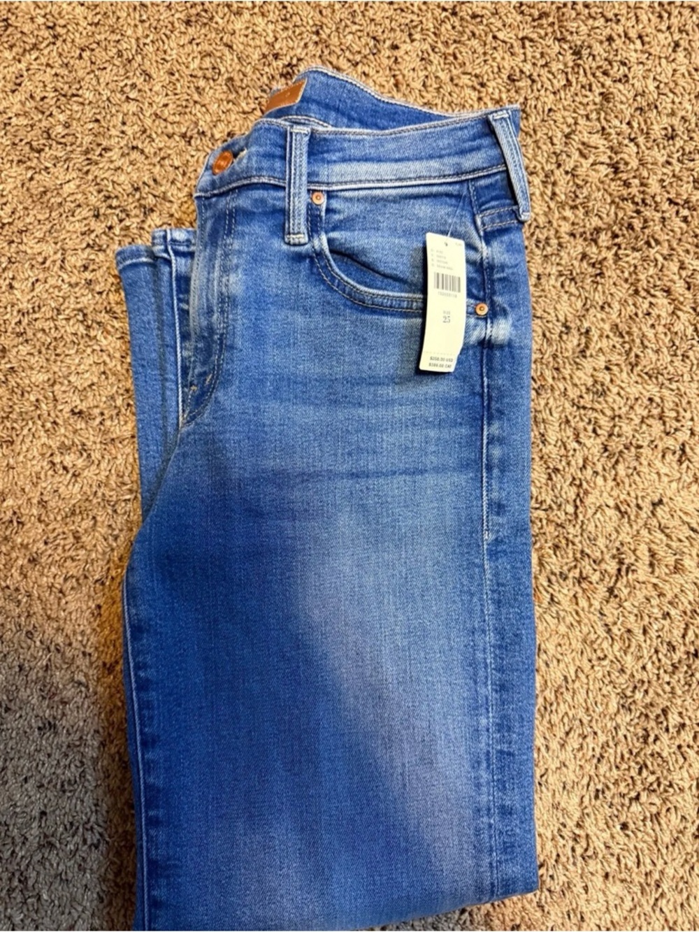 MOTHER Cropped Ankle Jeans in Mid Blue